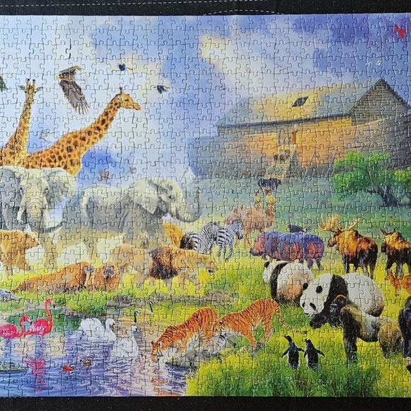Noah's Ark 1000 Piece Puzzle - Picture 2 of 2